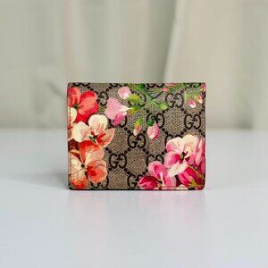 Gucci GG Logo Supreme Flore Wallet with Floral Design and Burgundy Trim